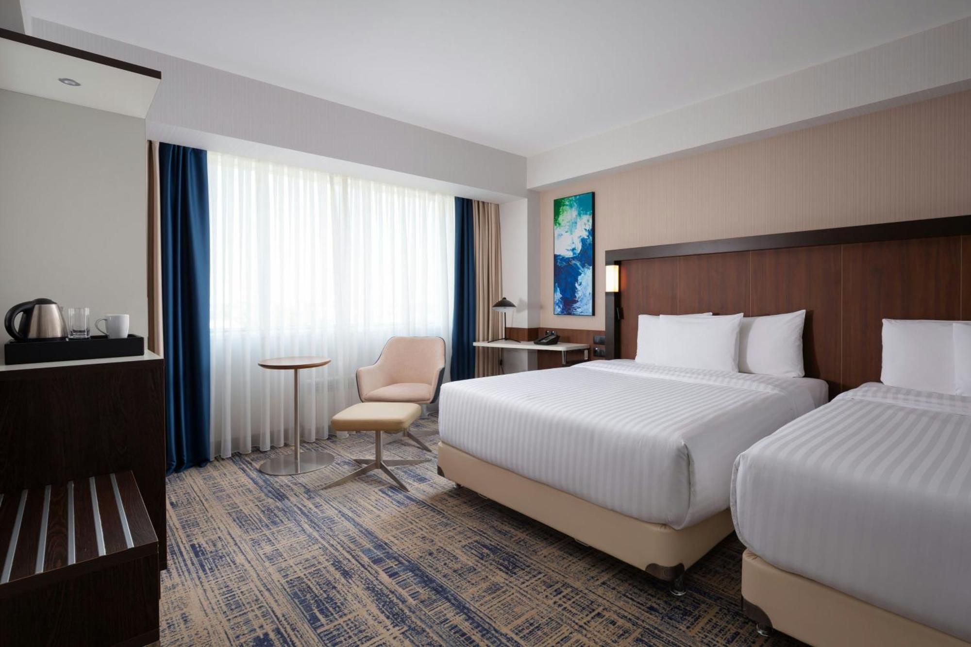 Courtyard By Marriott Tashkent Exterior foto