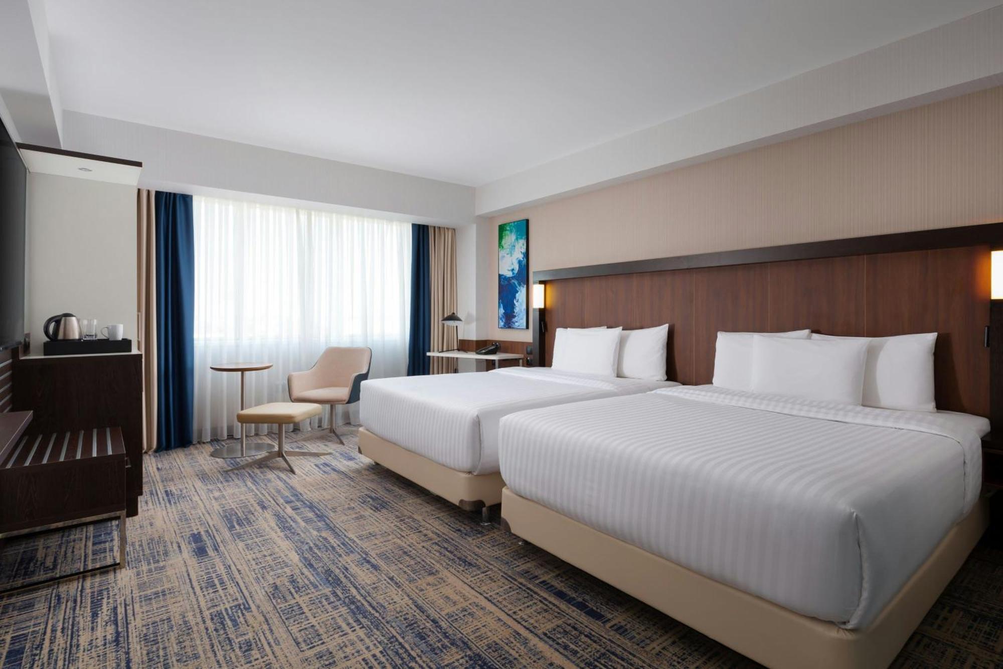 Courtyard By Marriott Tashkent Exterior foto