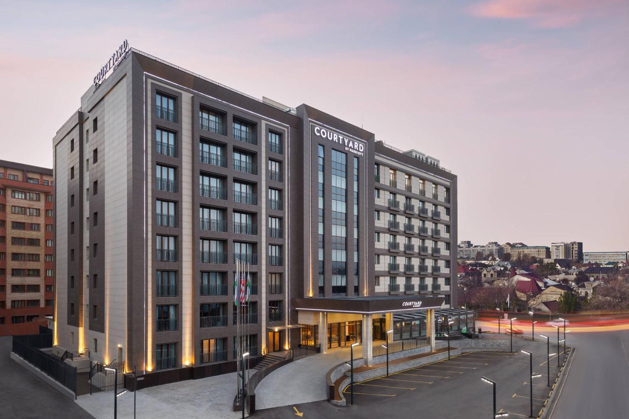 Courtyard By Marriott Tashkent Exterior foto